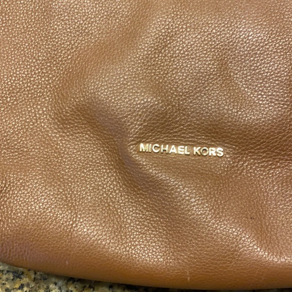 MK crossbody bag - Picture 3 of 6